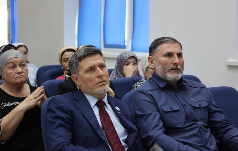 ЧЕЧНЯ. Чеченский колледж культуры очаровал гостей: депутаты и артисты на «Дне открытых дверей»