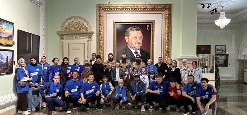 ЧЕЧНЯ.  «Герои нашего времени»: «Единая Россия» провела масштабное патриотическое мероприятие в рамках «Ночи музеев» в Чечне