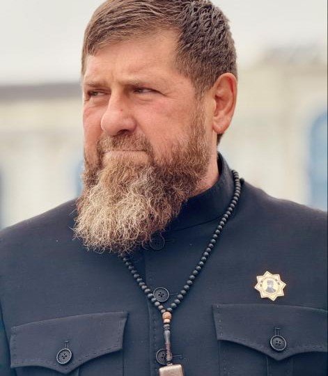 ЧЕЧНЯ.  Кадыров поздравил с Первомаем: «Труд — основа величия России»