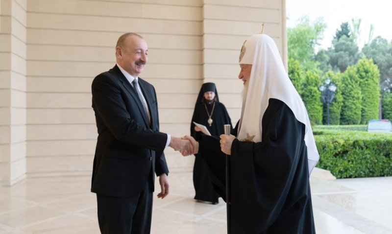 Ильхам Алиев принял главу РПЦ. Патриарх Кирилл вручил Мехрибан Алиевой орден княгини Ольги