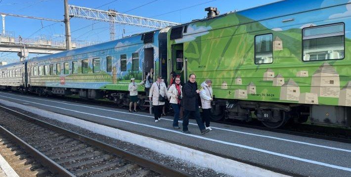 КБР.  Поезд «Жемчужина Кавказа» привёз первых туристов в Нальчик: отдых с национальным колоритом и СПА-сауной