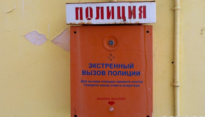 Напавший на полицейских в Махачкале признал вину