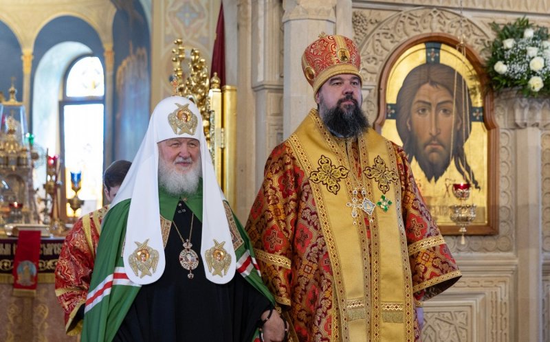 Патриарх Кирилл отслужил литургию в соборе святых Жен-мироносиц в Баку