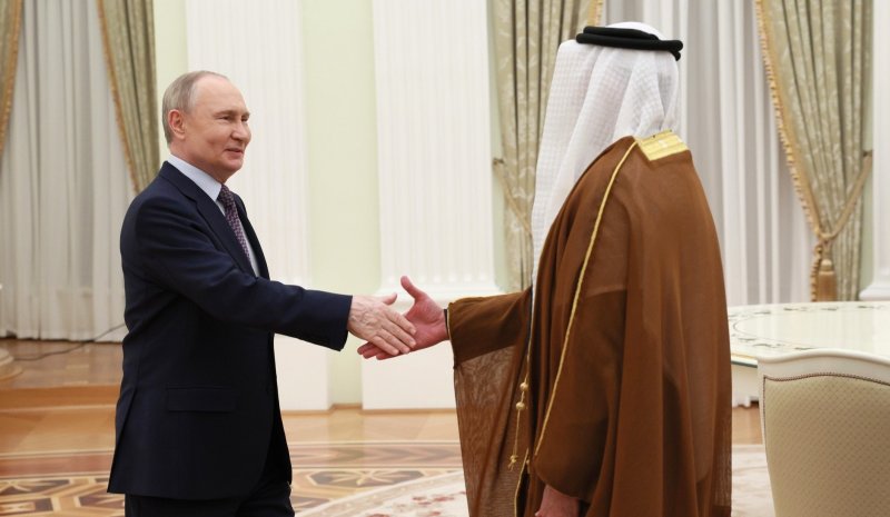 Путин встретился с вице-премьером ОАЭ