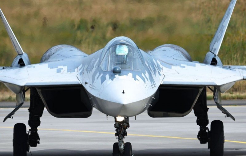 «Умный помощник» в кабине: ИИ-пилот дебютировал на Су-57