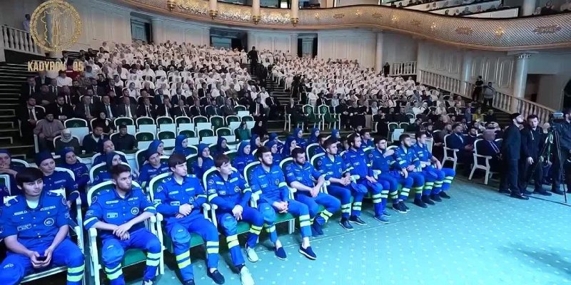 ЧЕЧНЯ. Адам Делимханов: Сегодня в стране отмечается День медицинского работника