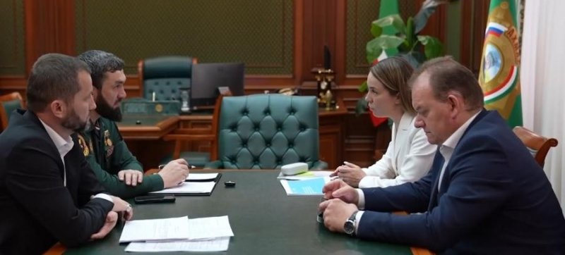 ЧЕЧНЯ. Чечня и Минпросвещения РФ договорились о поддержке молодежи и цифровизации школ