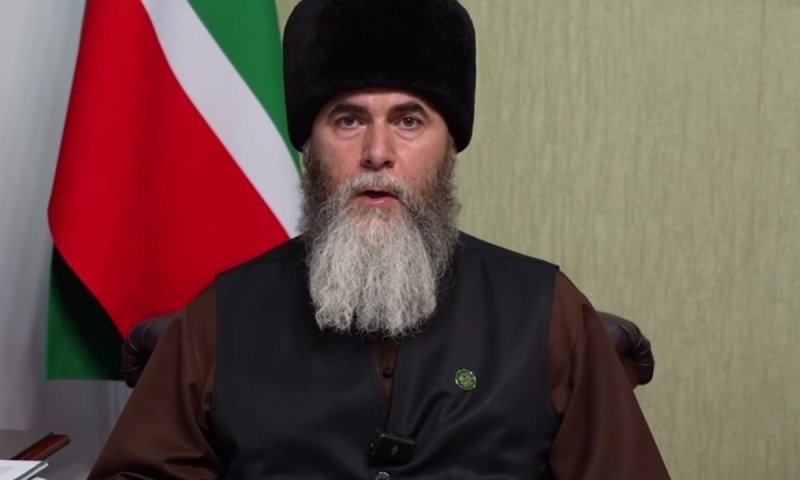 ЧЕЧНЯ. Муфтий Чечни встретился с чеченскими паломниками в Мекке: призвал к терпению, искренности и уважению к святыням