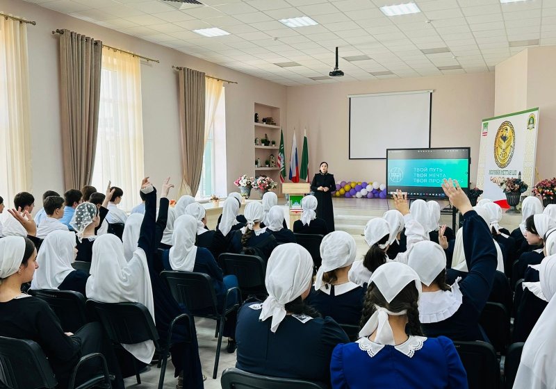 ЧЕЧНЯ. От проб к профессии: как «Билет в будущее» помогает школьникам определиться с выбором