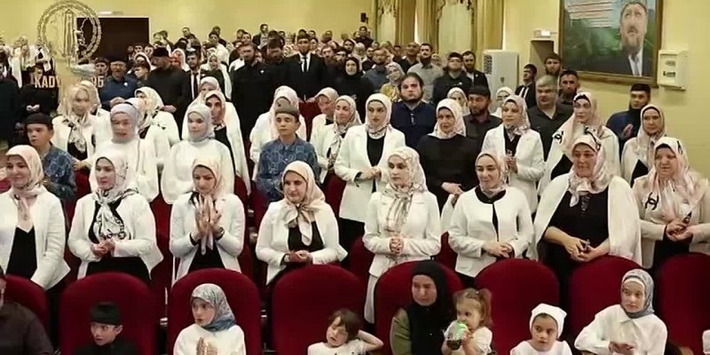 ЧЕЧНЯ. Рамзан Кадыров поздравил социальных работников с профессиональным праздником