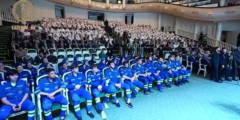 ЧЕЧНЯ. Р. Кадыров: сегодня наша страна чествует людей одной из самых благородных профессий – медицинских работников