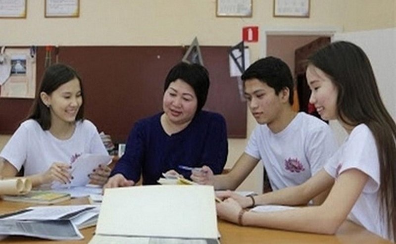 КАЛМЫКИЯ. Калмыцкие школы бьют тревогу: не хватает 174 учителей