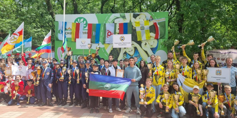 КЧР. Карачаево-черкесские школьники покорили «Школу безопасности» в Ставрополе