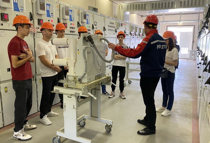 ОСЕТИЯ. Будущие энергетики Северной Осетии проходят практику в «Россети»