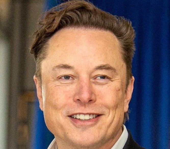 РОСТОВ. «Какая неблагодарность». Трамп поссорился с Маском, акционеры Tesla потеряли 100 миллиардов