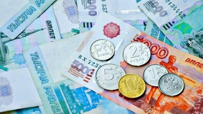 Рубль стал доминирующей валютой в российском импорте