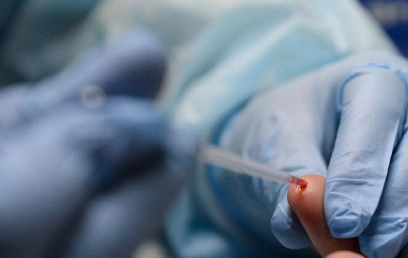 Врач Бережная рассказала, как отличить вирусное заболевание от бактериальной по анализу крови