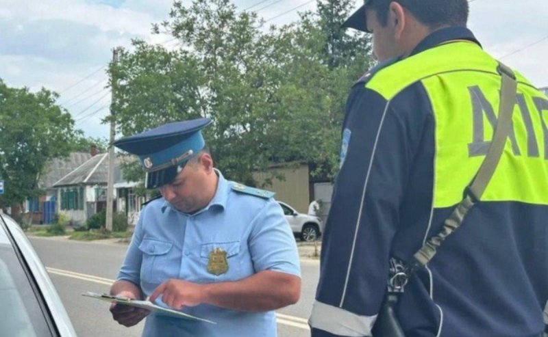 АДЫГЕЯ. У водителя из Адыгеи приставы арестовали машину за упорное нежелание платить дорожные штрафы