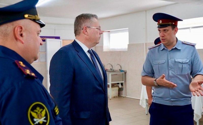 АСТРАХАНЬ. В Астрахани заключённые изготовили урны для набережной Волги