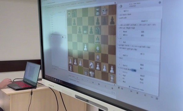 ЧЕЧНЯ. Образование плюс спорт: в «Кванте» начала работу шахматная смена «Гроссмейстер»