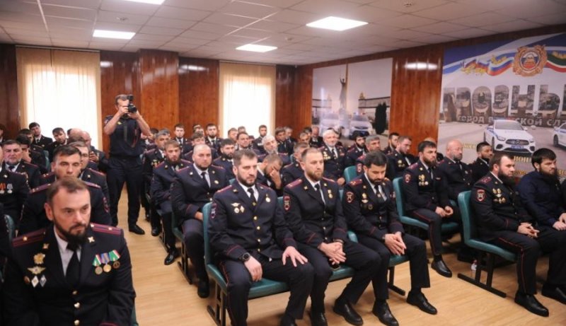 ЧЕЧНЯ. Высшая степень признания: Героями Чеченской Республики стали двое сотрудников ГАИ