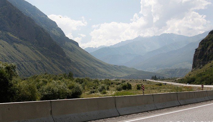 ГРУЗИЯ. Самая опасная дорога временно заблокирована в Грузии