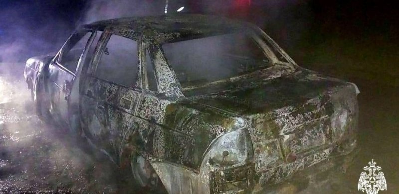 ЧЕЧНЯ. Автомобиль вспыхнул на ходу: МЧС оперативно потушил пожар в Побединском