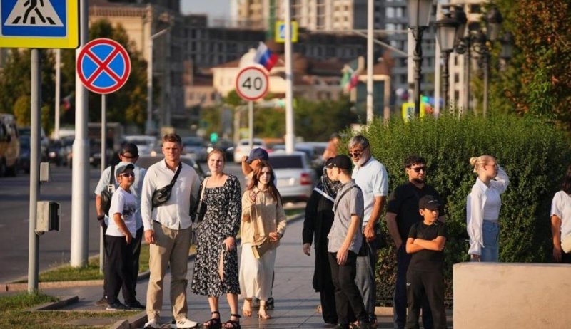 Штраф за наушники: Ольшанский предложил наказывать пешеходов