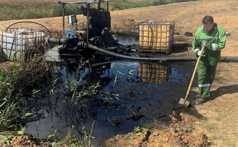 ВОЛГОГРАД. В Волгоградской области произошла утечка нефтепродуктов