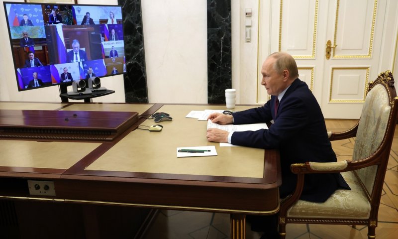 3,5 миллиона заявлений и рост интереса к колледжам: Кравцов подвёл итоги приёмной кампании