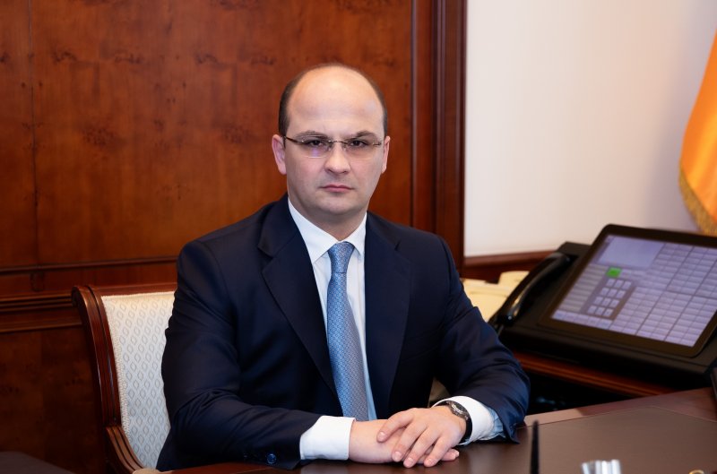 АЗЕРБАЙДЖАН. Андраник Симонян летит в Баку на форум по безопасности