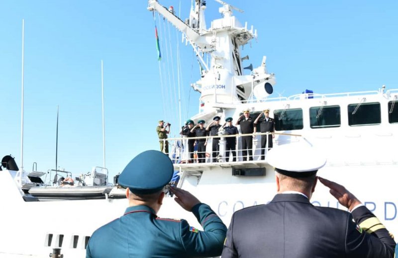 АЗЕРБАЙДЖАН. Российский сторожевой корабль "Расул Гамзатов" зашел в порт Баку