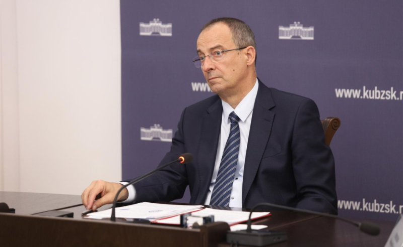 КРАСНОДАР. Депутатскую планерку посвятили вопросам увековечения памяти погибших при защите Отечества