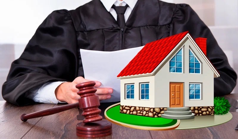 Кто такой адвокат по жилищным вопросам — и почему без него вы рискуете остаться без крыши над головой?