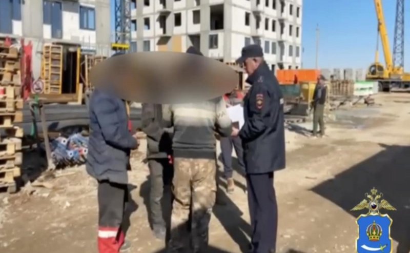 АСТРАХАНЬ. Астраханская полиция проверила более 460 мест проживания и работы мигрантов в ходе спецоперации