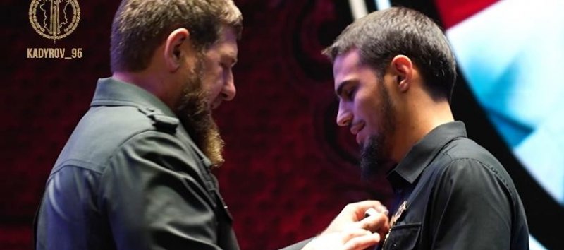 ЧЕЧНЯ. Глава ЧР отметил вклад министра молодёжи и своего помощника