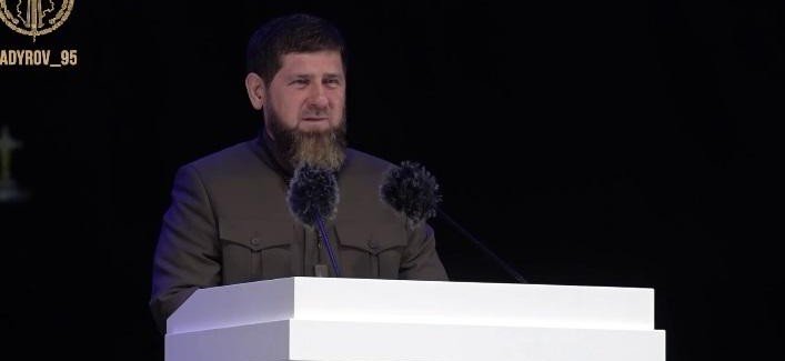 ЧЕЧНЯ.  Рамзан Кадыров передал слова благодарности Путина на открытии нового района в Грозном.