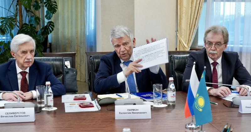 Новосибирские ученые помогут Казахстану в создании наукоградов