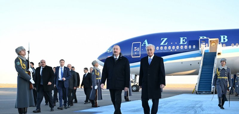 Президент Азербайджана прибыл с государственным визитом в Казахстан