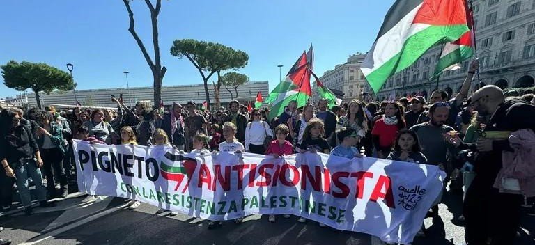 В Риме прошёл массовый митинг в поддержку Палестины