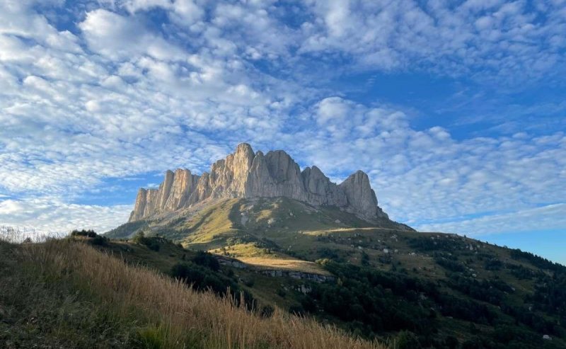 АДЫГЕЯ. В природном парке «Большой Тхач» адыгейские волонтеры собрали более 40 кг мусора