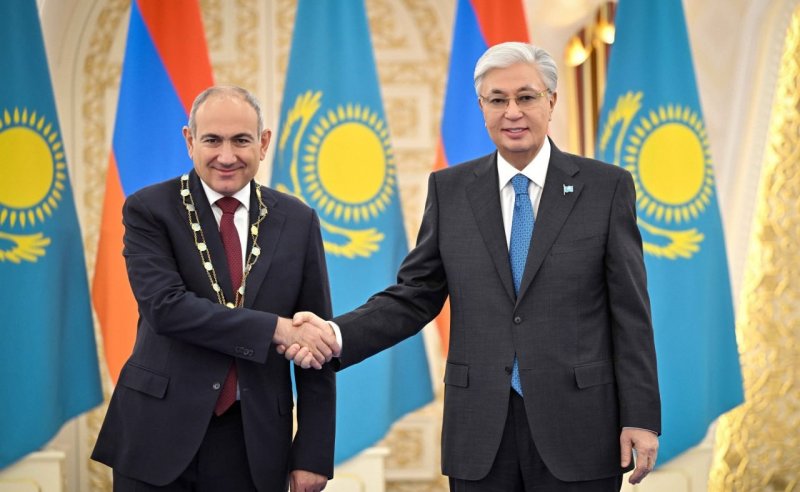 АРМЕНИЯ. Токаев наградил Пашиняна высшим орденом Казахстана