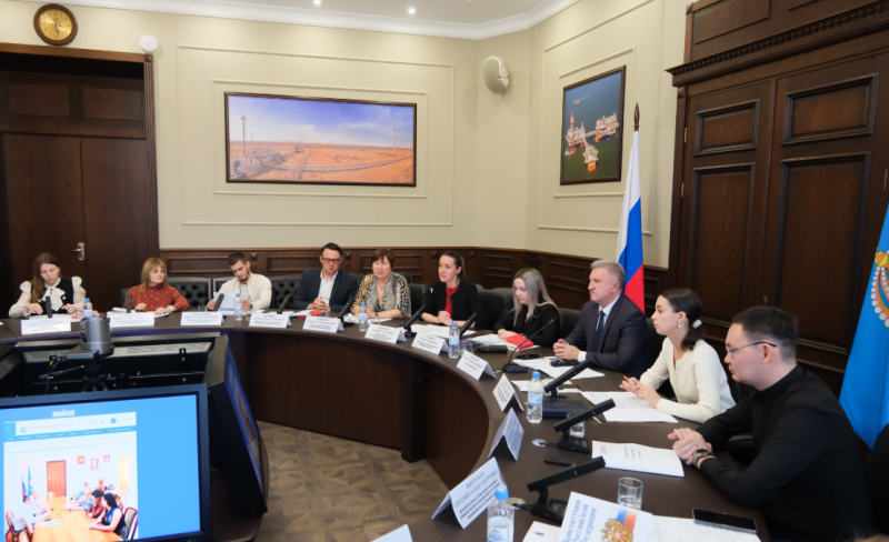 АСТРАХАНЬ. Защита нравственности и здоровья детей в Астраханской области - молодежный парламент при Думе выступил с новыми инициативами