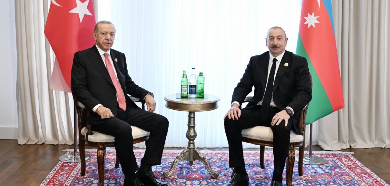 АЗЕРБАЙДЖАН. Президент Азербайджана созвонился с лидером Турции в связи с крушением самолета