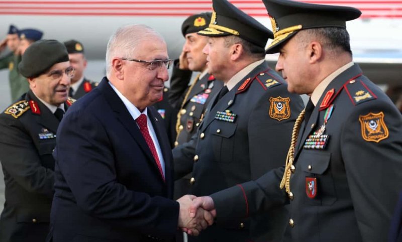 АЗЕРБАЙДЖАН. В столицу Азербайджана прилетел министр национальной обороны Турции