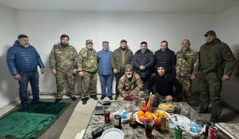 ЧЕЧНЯ. Духовные наставники Чечни с гуманитарной миссией посетили батальон «Эрзи» в ЛНР