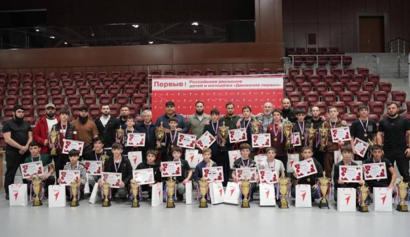 ЧЕЧНЯ.  В Грозном прошёл турнир «Сила Первых» по вольной борьбе среди юношей