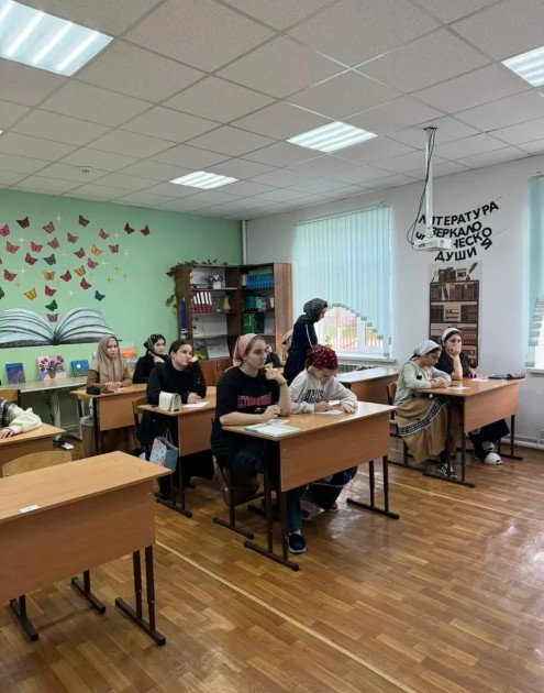 ЧЕЧНЯ. В Шелковском районе отметили Всемирный день доброты творчеством и теплыми историями