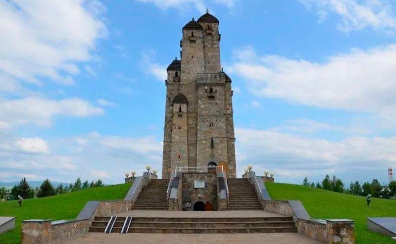 ИНГУШЕТИЯ. Глава Ингушетии Махмуд-Али Калиматов напомнил о трагических моментах истории кавказских народов в День памяти жертв политических репрессий