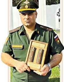 Эдуард Варданян награжден медалью Суворова